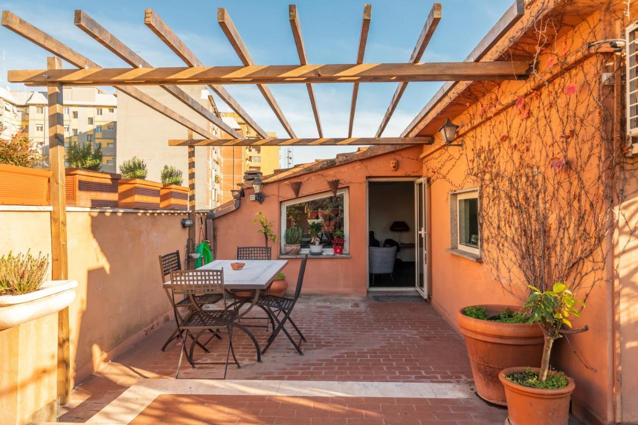 Bright And Comfy Terraced Apartment In Trastevere Roma Ngoại thất bức ảnh