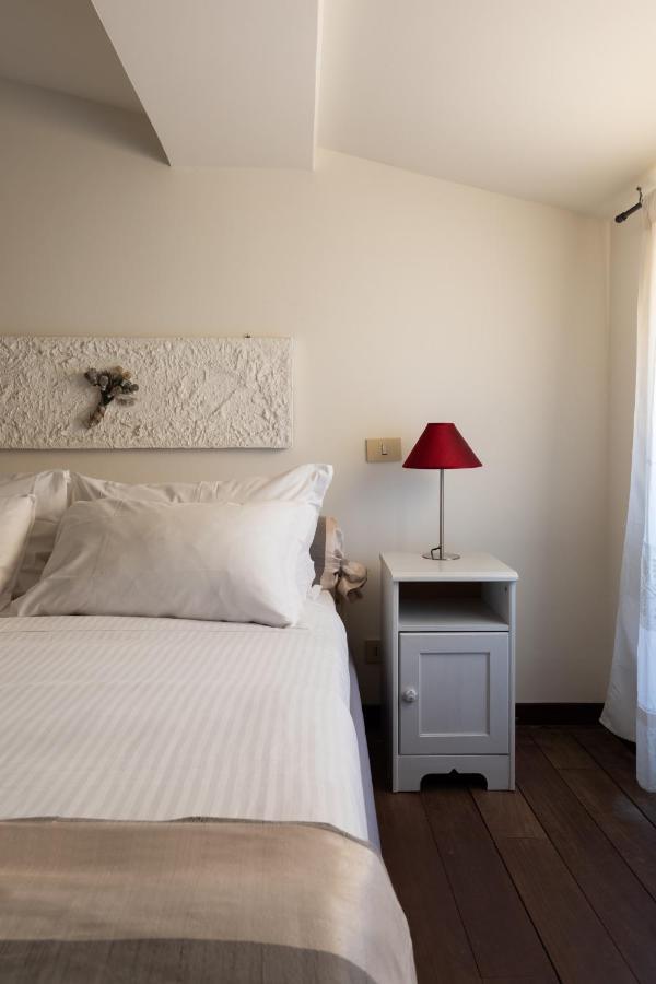 Bright And Comfy Terraced Apartment In Trastevere Roma Ngoại thất bức ảnh