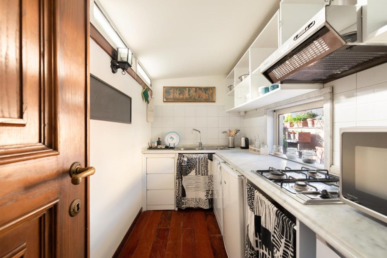 Bright And Comfy Terraced Apartment In Trastevere Roma Ngoại thất bức ảnh